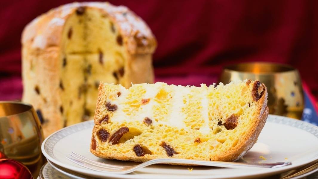 Panettone Stuffed with Mascarpone recipe