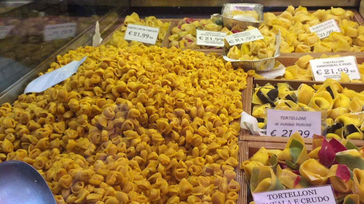 Tortellini at a market stall