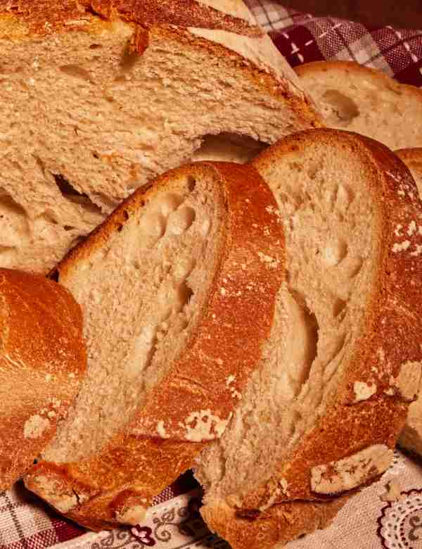 Altamura bread - 11 traditional dishes from Puglia