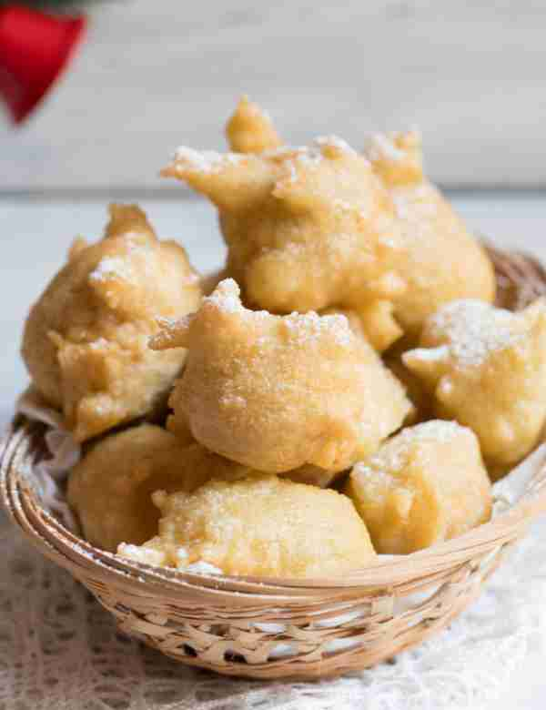 Pettole - 11 traditional dishes from Puglia