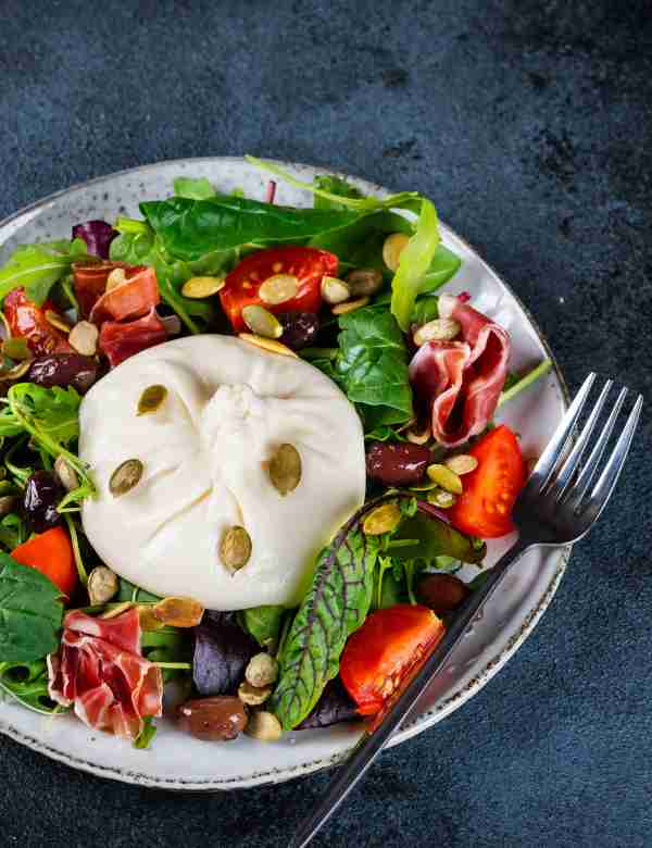 Stracciatella and Burrata - 11 traditional dishes from Puglia