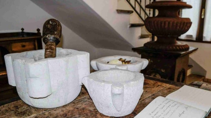 Villa Brisighella pestle and mortar