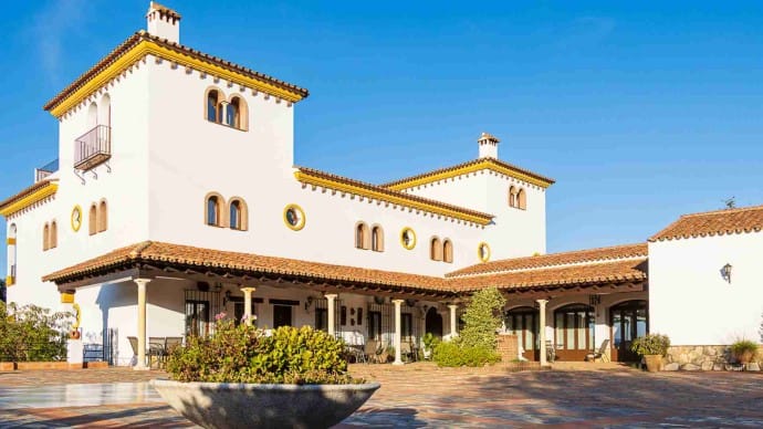 hacienda-buenavista house and blue sky